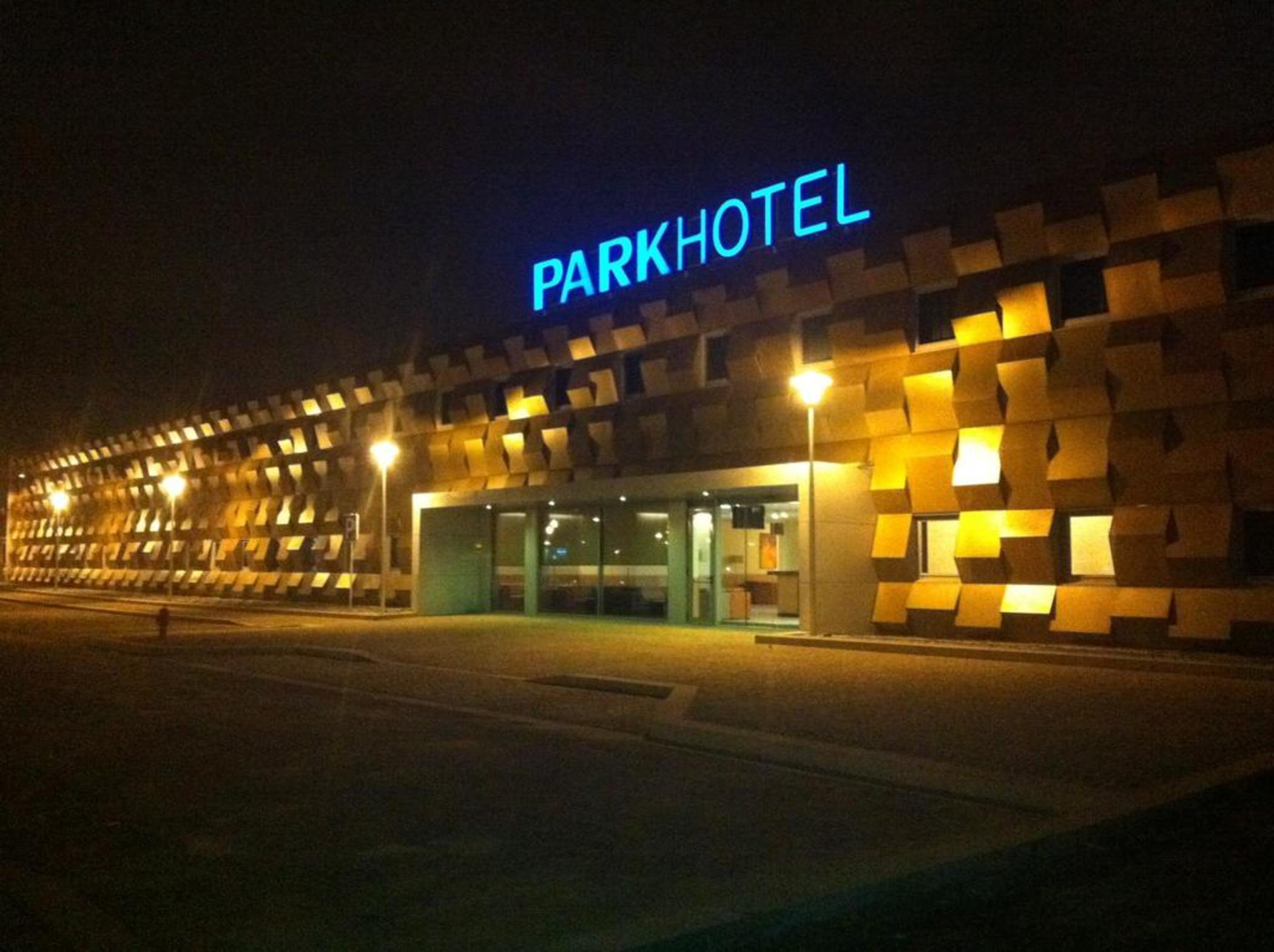 Park Hotel Porto Aeroporto Maía Екстериор снимка